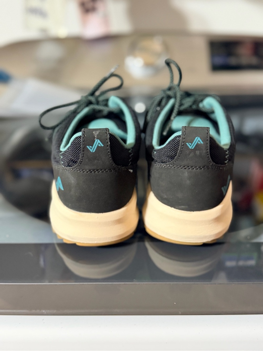 Forsake Thatcher Low Aqua Trail Hiking Sneakers Women’s 7.5 Teal Black - Picture 5 of 7